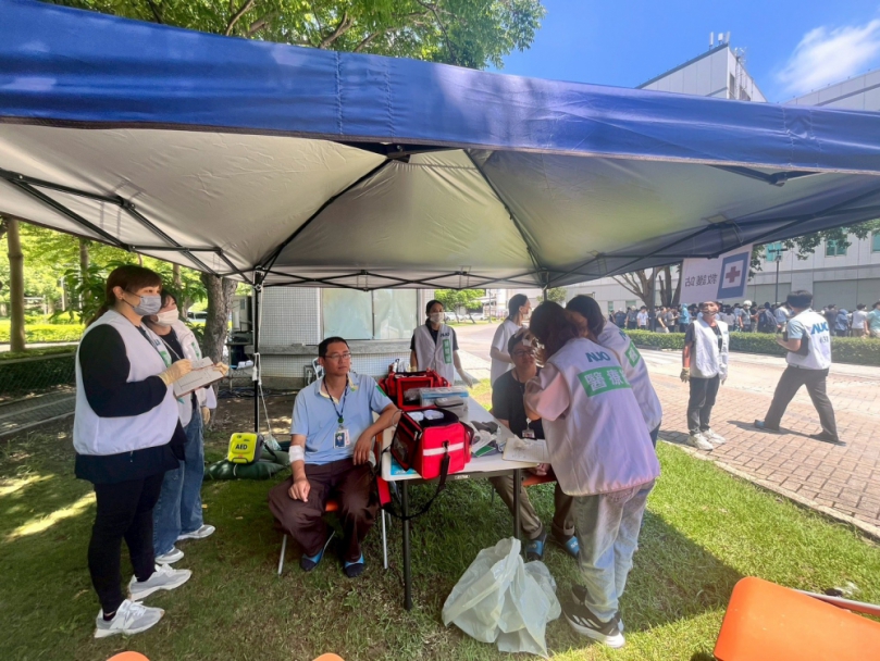 強化竹科產業韌性   新竹市消防局攜手友達演練防災技能