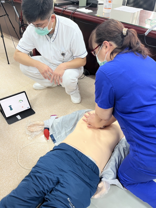 導入全身智能CPR安妮模擬訓練　桃療全面提升急救品質