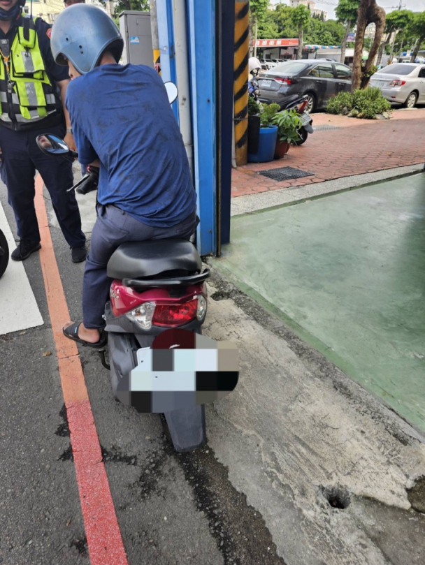 城鎮韌性演習期間男子違規騎車上路遭攔下陳報裁罰