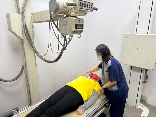 南投縣運用AI輔助篩檢骨質密度守護長者健康