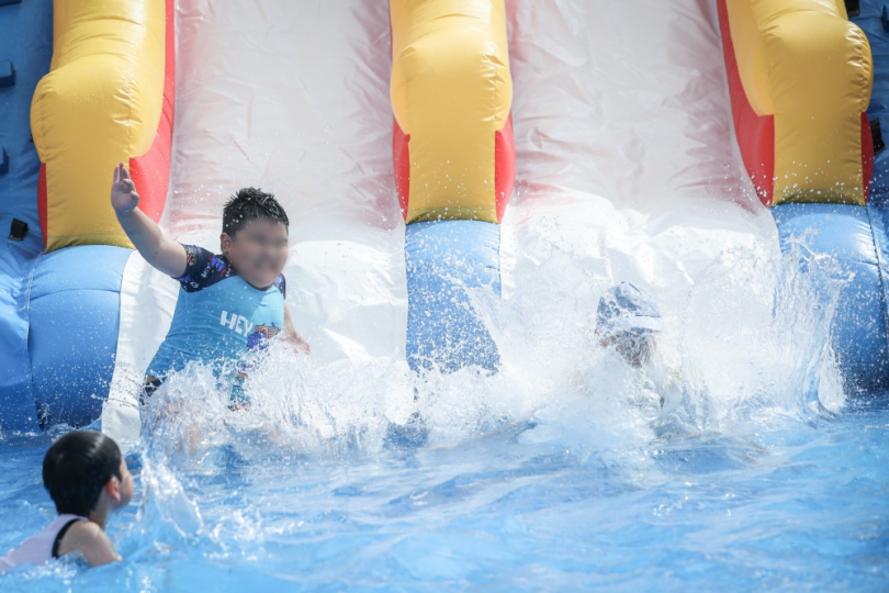 這夏好清涼！第一屆風城水樂園兩天逾萬人次玩水消暑