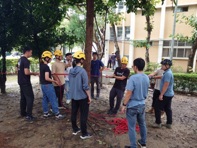 森林護管員攜手森林監測志工參與繩結訓練提升山林安全與技能素養