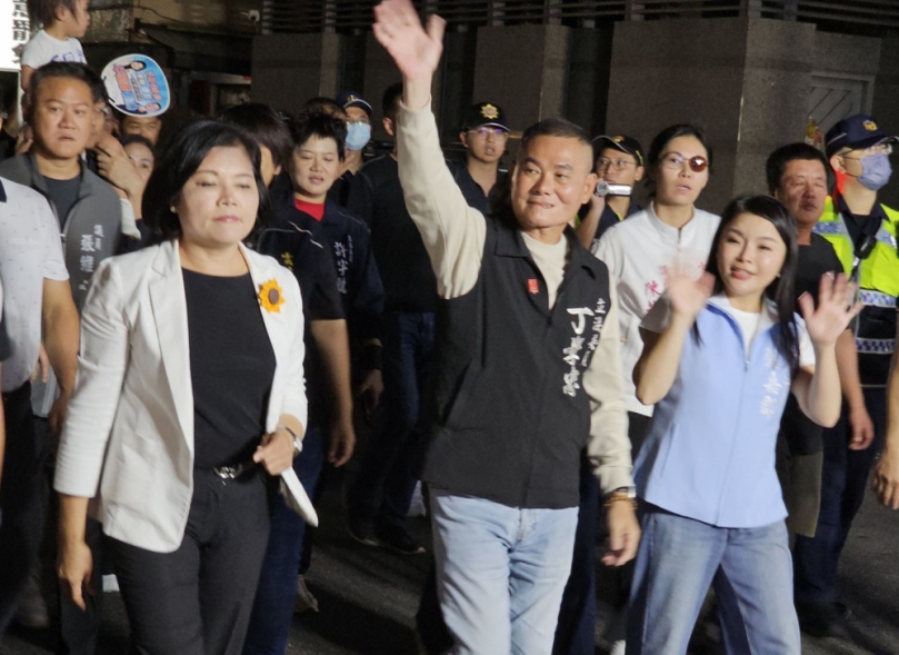 丁學忠選前之夜虎尾掃街　鄉親大團結力挺「不同意罷免」