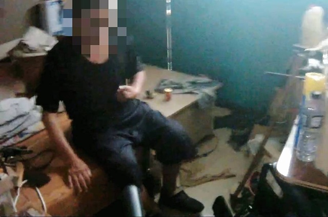 身障男無力上床休息險跌倒    暖警伸出援手救援成功！