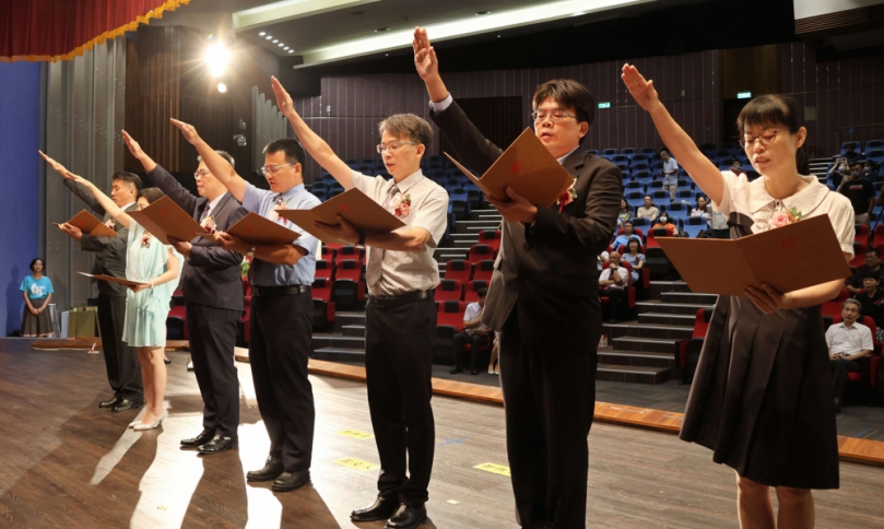 114學年度國中小校長交接典禮　張麗善期勉：打造優質校園 創雲林教育新境界