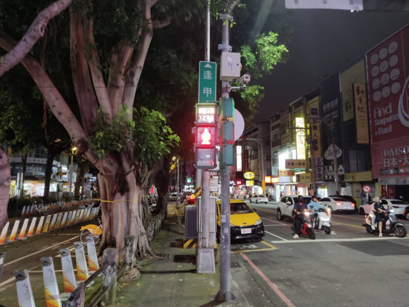 逢甲商圈安心逛！中市交通局增設行人專用號誌  打造友善觀光動線