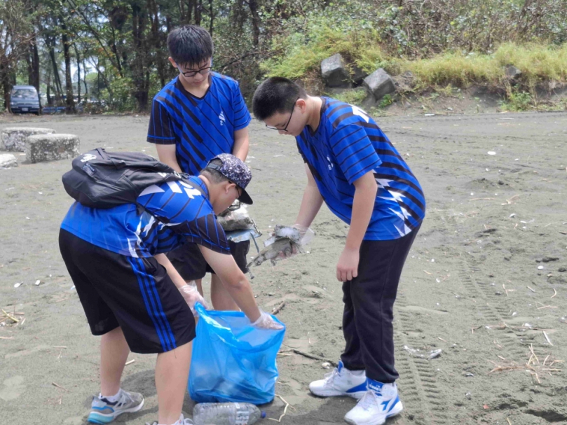 北台中家扶中心少年展力終極挑戰用行動寫下成長，用勇氣擁抱未來