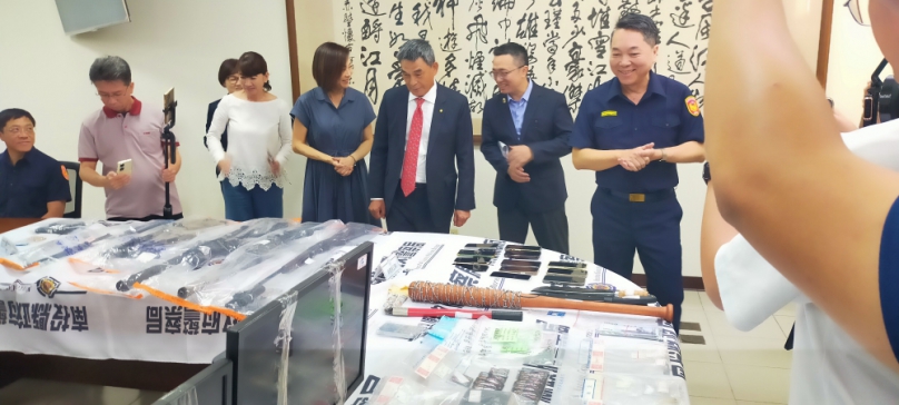 『顏』守荷包  南投警攜手房市專家顏炳立共同反詐成果