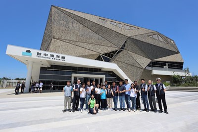 台中海洋館開幕前考察市府、議會攜手打造海線觀光新亮點