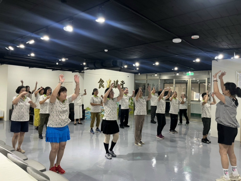 社區長輩「大展鴻圖」農會舞蹈課程活力四射