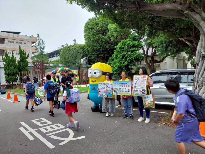 清水警方展開護童行動守護學童開學日平安行