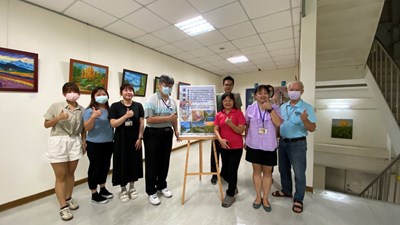 陳淑芳油畫展龍井地政事務所登場洽公空間添藝文氣息
