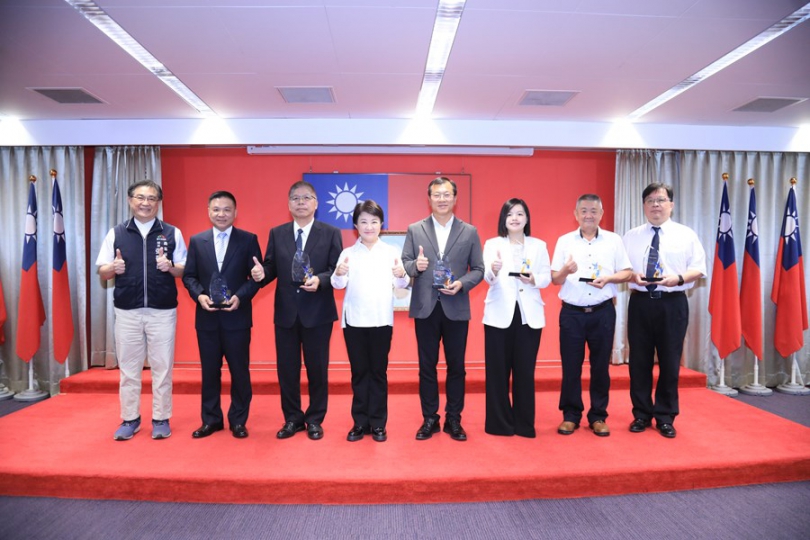 第19屆農金獎台中市轄農會再傳捷報！市長盧秀燕頒獎表揚肯定績效