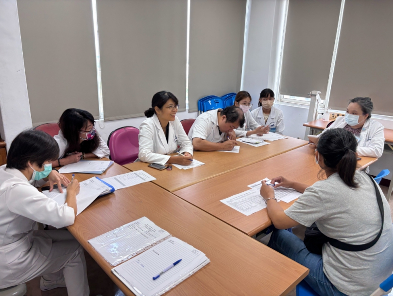 中風後的情緒低落，是憂鬱症嗎？臨床心理師提醒：了解原因，才能走出陰霾