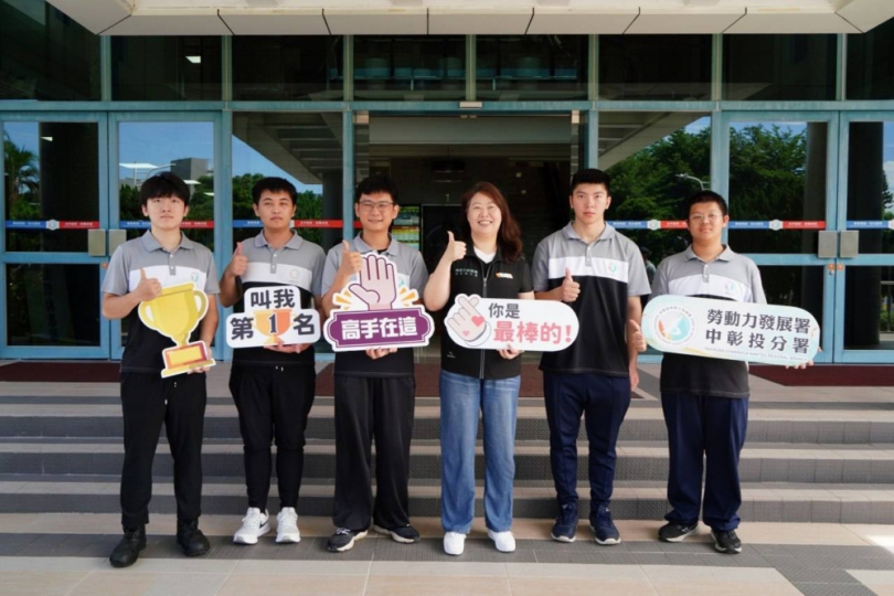 2025亞洲技能競賽倒數計時！中彰投分署培訓農家子弟吳德龍突破瓶頸獲選CNC車床國手全力備戰