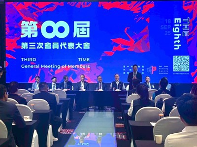 中市經發局長出席不動產代銷公會會員代表大會感謝力挺台中購物節