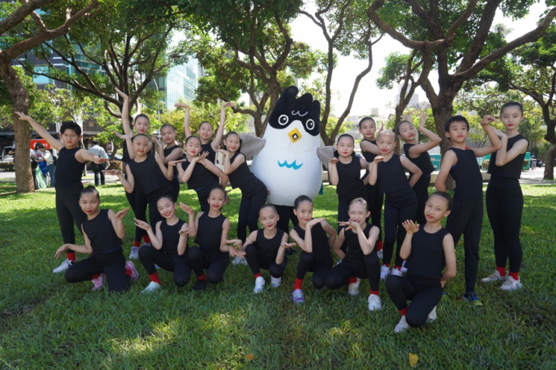 「2025第一屆世界賞鳥博覽會」盛大開幕 30國120攤齊聚臺中市民廣場 打造國際賞鳥生態嘉年華