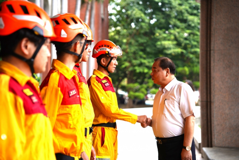 花蓮有難   新竹縣派遣第2梯次特搜及機具   陳見賢：救人第一