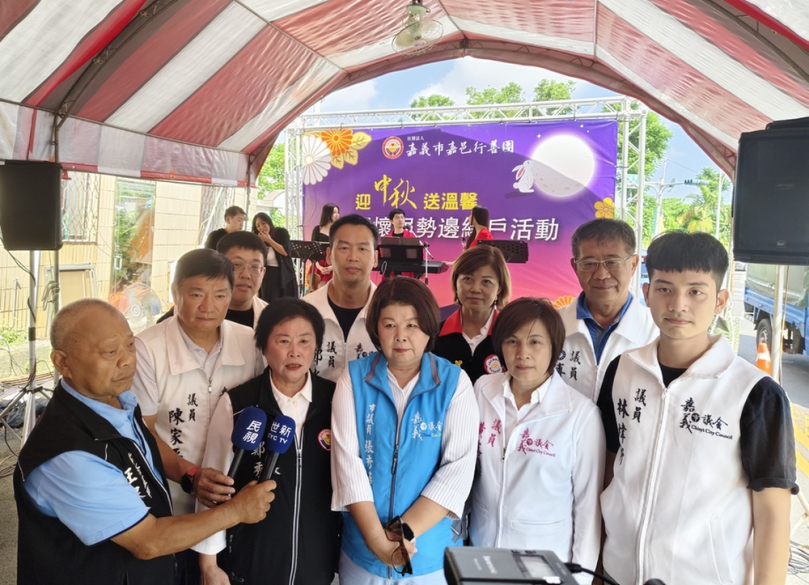 嘉邑行善團持續關懷弱勢邊緣戶 中秋送溫馨發揮慈愛發送慰問金