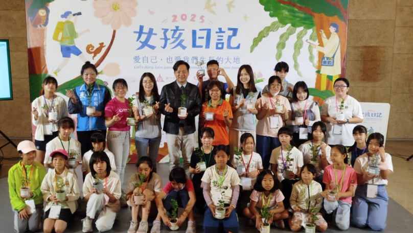 台灣女孩日   邱臣遠帶領新竹女孩探索永續職業守護環境