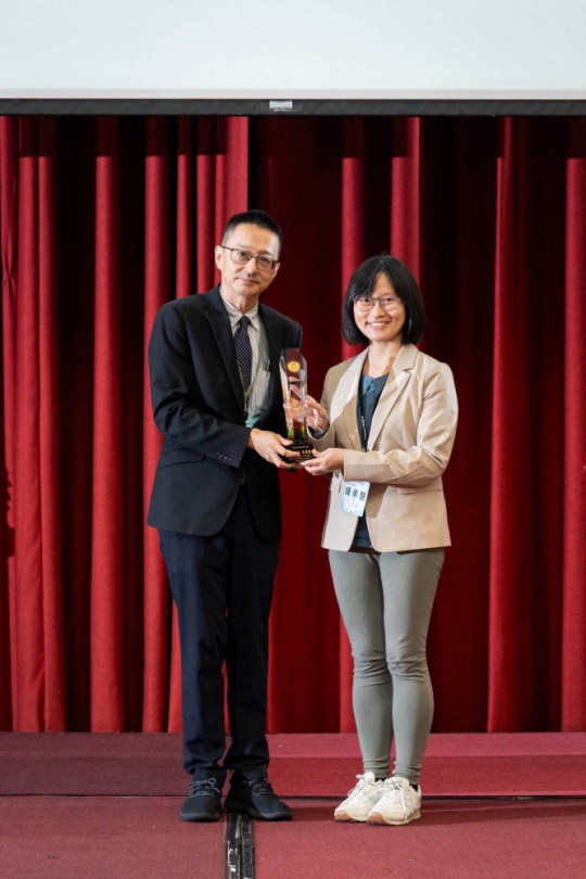 苗栗醫院榮獲衛福部肯定  堅守應變醫院角色  勇於防疫前線  「傳染病防治醫療網感恩暨共識會議」獲頒獎表揚