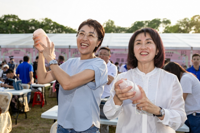 2025南投世界茶業博覽會－閉幕式千人手搖飲「搖啊搖！」