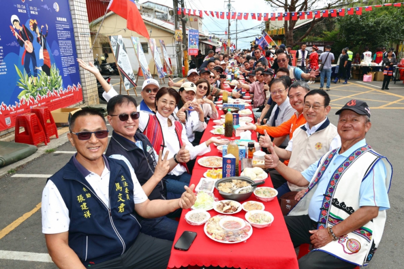 清境長街宴熱鬧開席 宣示「2025清境火把節」即將登場