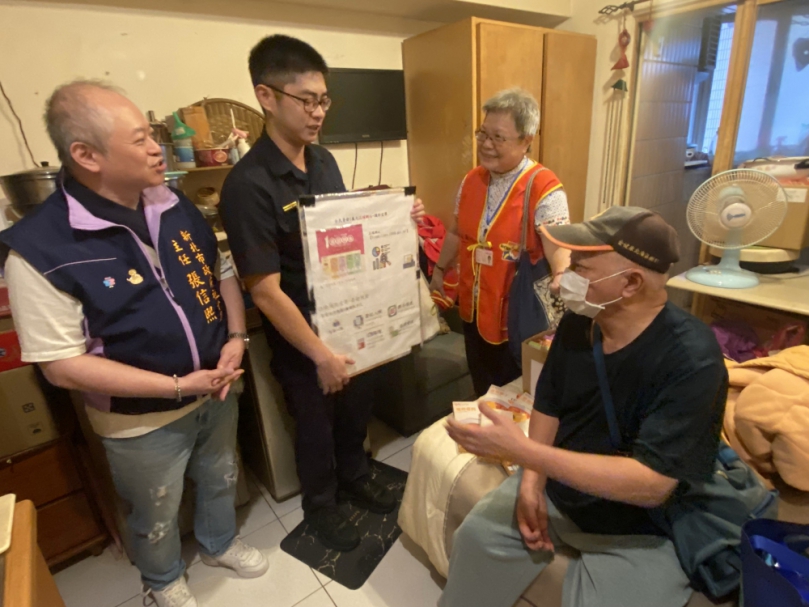 普發現金 守護長者不被騙！新北社福警政聯手到宅防詐宣導