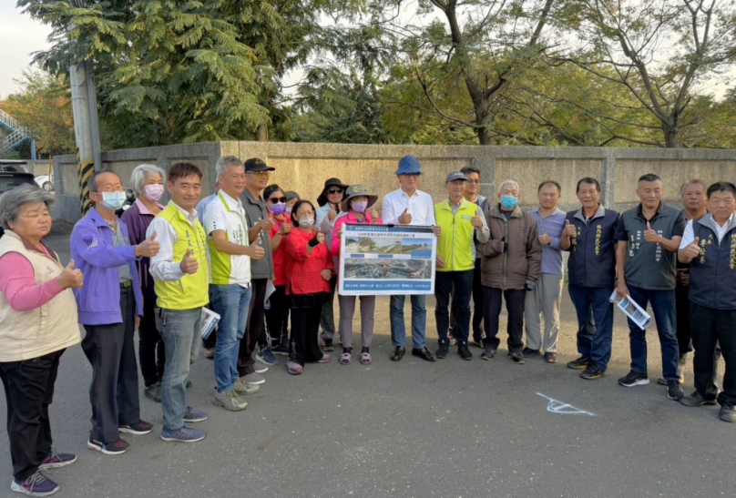 劉建國緊盯濁水溪下溪墘堤防整治　濁水溪堤防整治加派人力機具全速施工