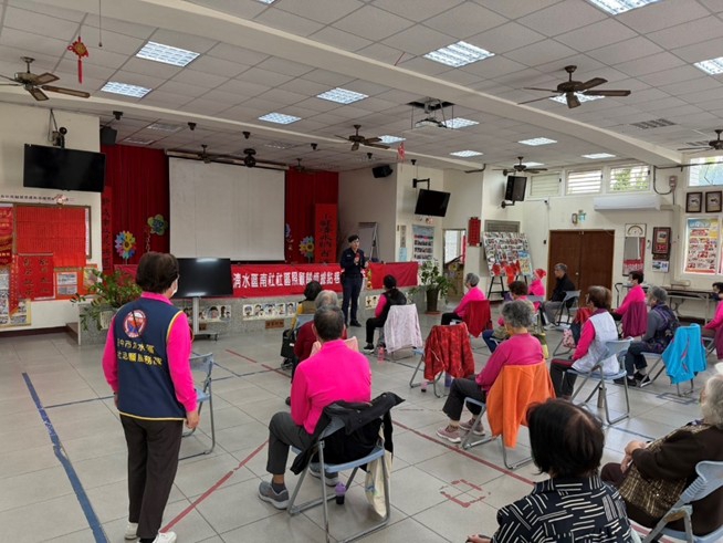 清水警方防詐宣導進入社區關懷據點