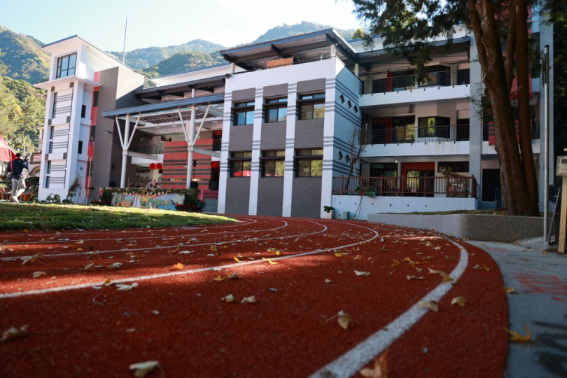都達國小新建校舍暨跑道球場整建落成 傳承賽德克文化