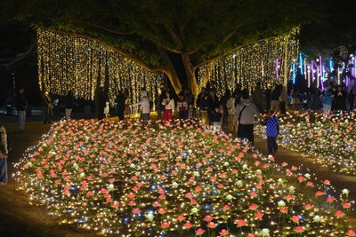 台中沙鹿嘉年華開幕首日湧入2萬人次熱鬧滾滾