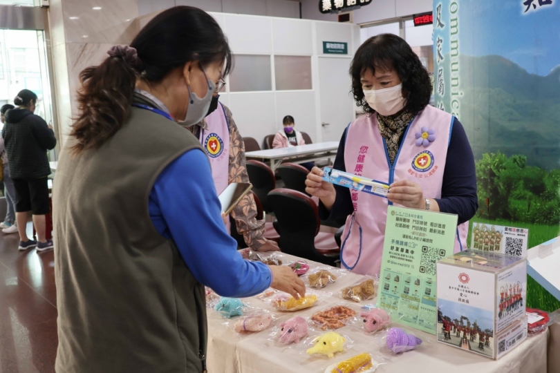 聖誕傳愛  大甲李綜合醫院攜手企業為身障朋友圓夢