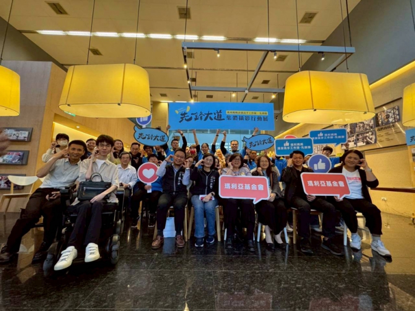 中市庇護工場以攝影展現工作動人瞬間 勞工局邀市民共同支持身障勞工