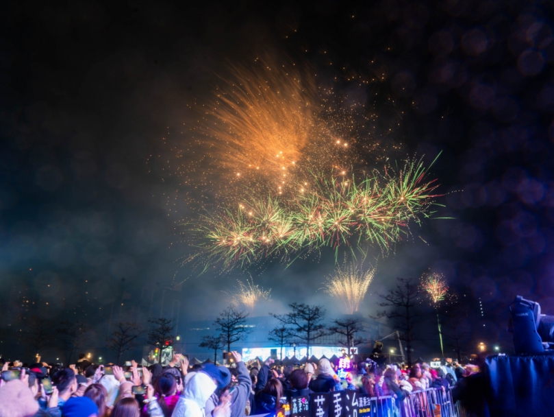 大新竹跨年晚會   高虹安、楊文科聯袂登台   逾6.2萬民眾在燦爛煙火中迎接2026