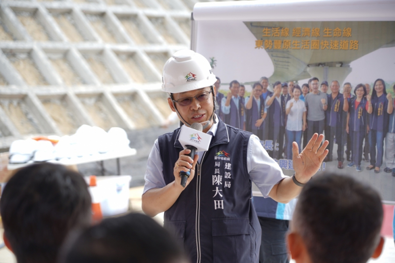 全國唯二！中市建設局長榮獲「公共工程專業獎章」  建設實力再添國家最高榮譽
