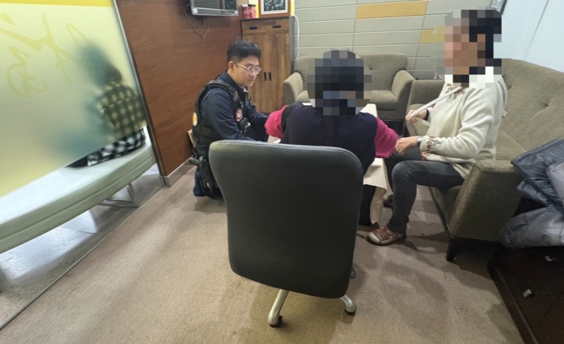 一句「買黃金」露餡　豐原警銀合力攔下518萬「假檢警詐騙」