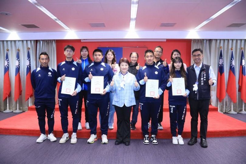 國際全國雙制霸！台中健兒勇奪亞洲11牌、全國運53金 盧市長頒獎肯定競技實力