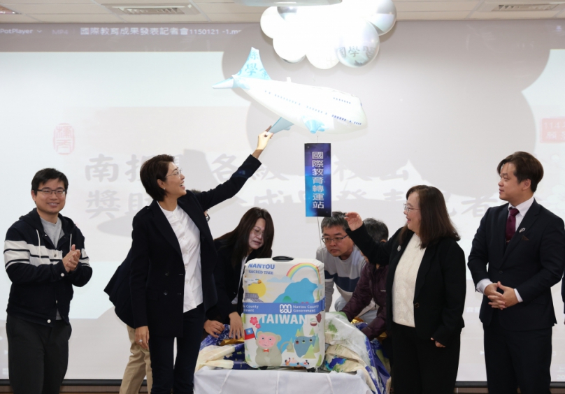 扎根南投、放眼世界！縣府不惜重資幫助鼓勵學子圓夢 國際合唱、發明展奪金 成果發表會展現青年國際競爭力