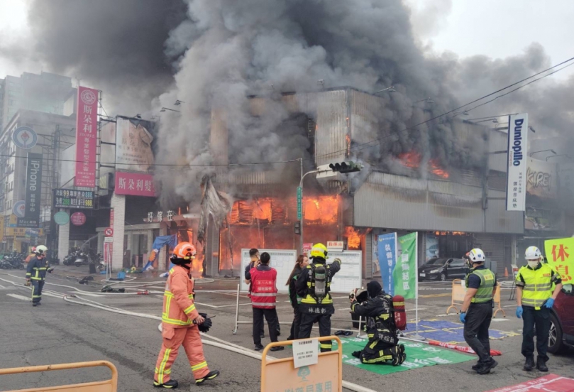 北屯區火警造成八戶燒毀   市府發火警空汙事件快訊