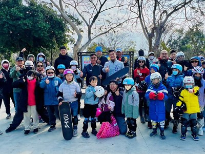 台中海線梧棲極限滑板場首場體驗活動人氣旺親子搶玩好熱鬧