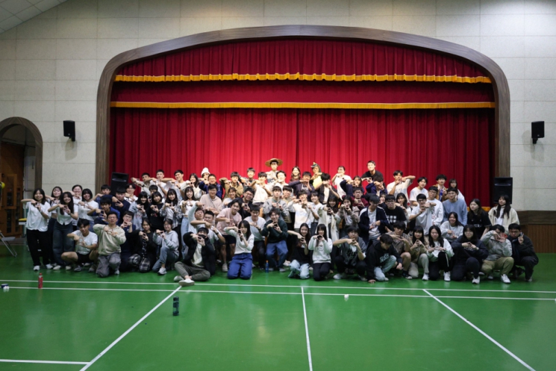 溫暖不褪色的青春光芒 中國醫藥大學醫學系《日青服務隊》霧峰四德國小「小小醫師營」點亮寒假回憶