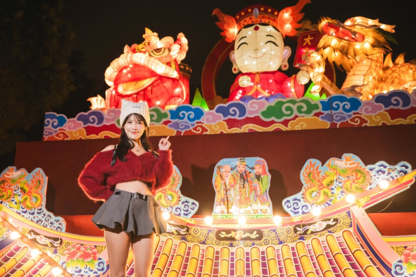 最萌導覽員上線！ 超人氣網紅貓貓帶路 解鎖民政燈區「幸福祈願村」沉浸式祈福體驗