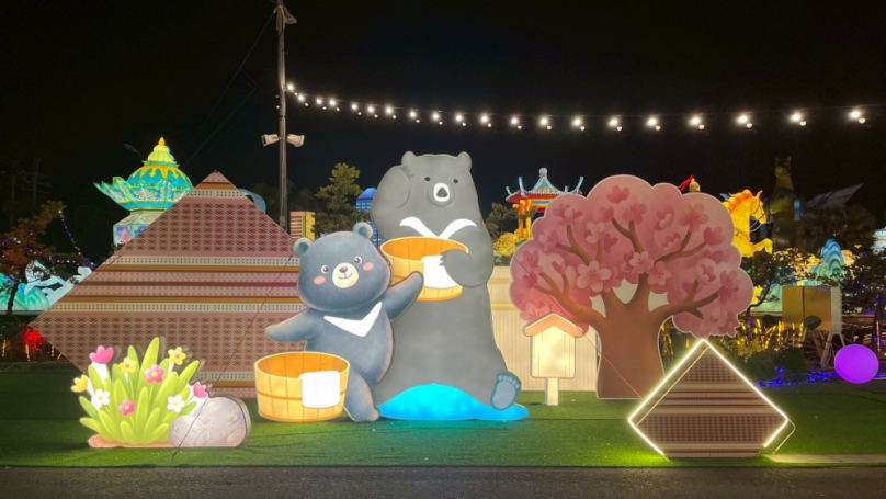 南投燈會原民燈區「光舞豐年」同步放光