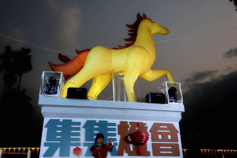 集集燈會「花馬躍光影．石虎照集集」點燈熱鬧到3月3日