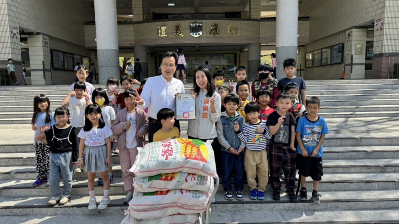 白米助弱勢學童家庭   議員吳佩芸：期許促成善的循環