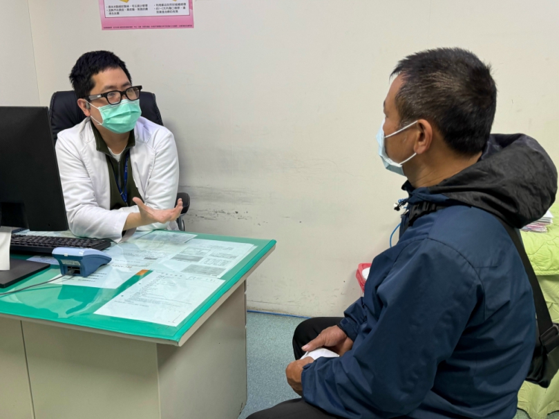 骨盆爆失血1/3險奪命  治療後重返職場  跨海與家人團聚