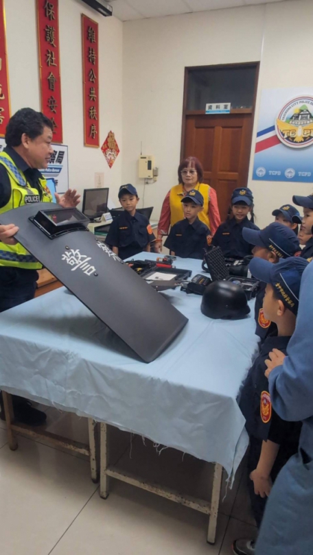 清水東山國小--小小波麗士出任務 E騎走讀趣