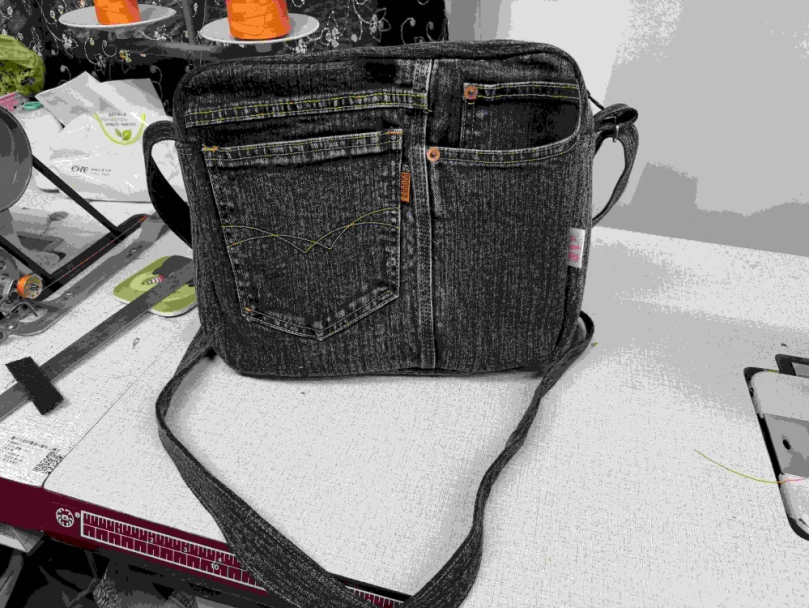 舊衣變新包沙鹿清潔隊延續「大中袋福」再推環保側背包