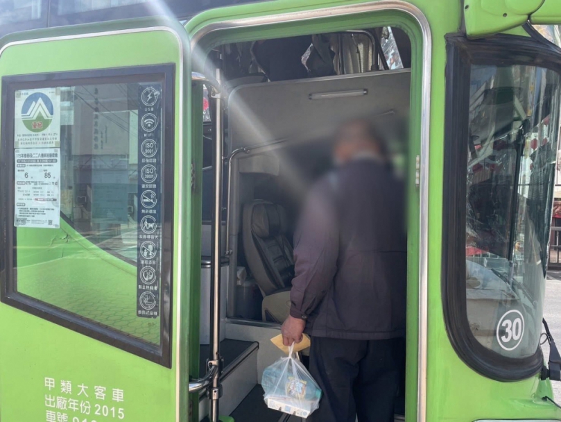 北高奔波過勞釀險象　警即時守護助返家